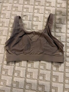 NWOT Wireless Brown Everyday Support Sports Bra